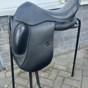 Empire Avanti Dressuurzadel | 18.5 inch