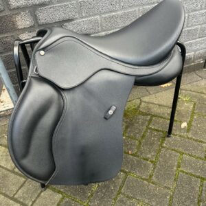 Wintec Veelzijdigheidzadel | 17.5 inch