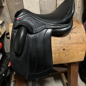 Edix Ishya Dressuurzadel (2) | 18 inch