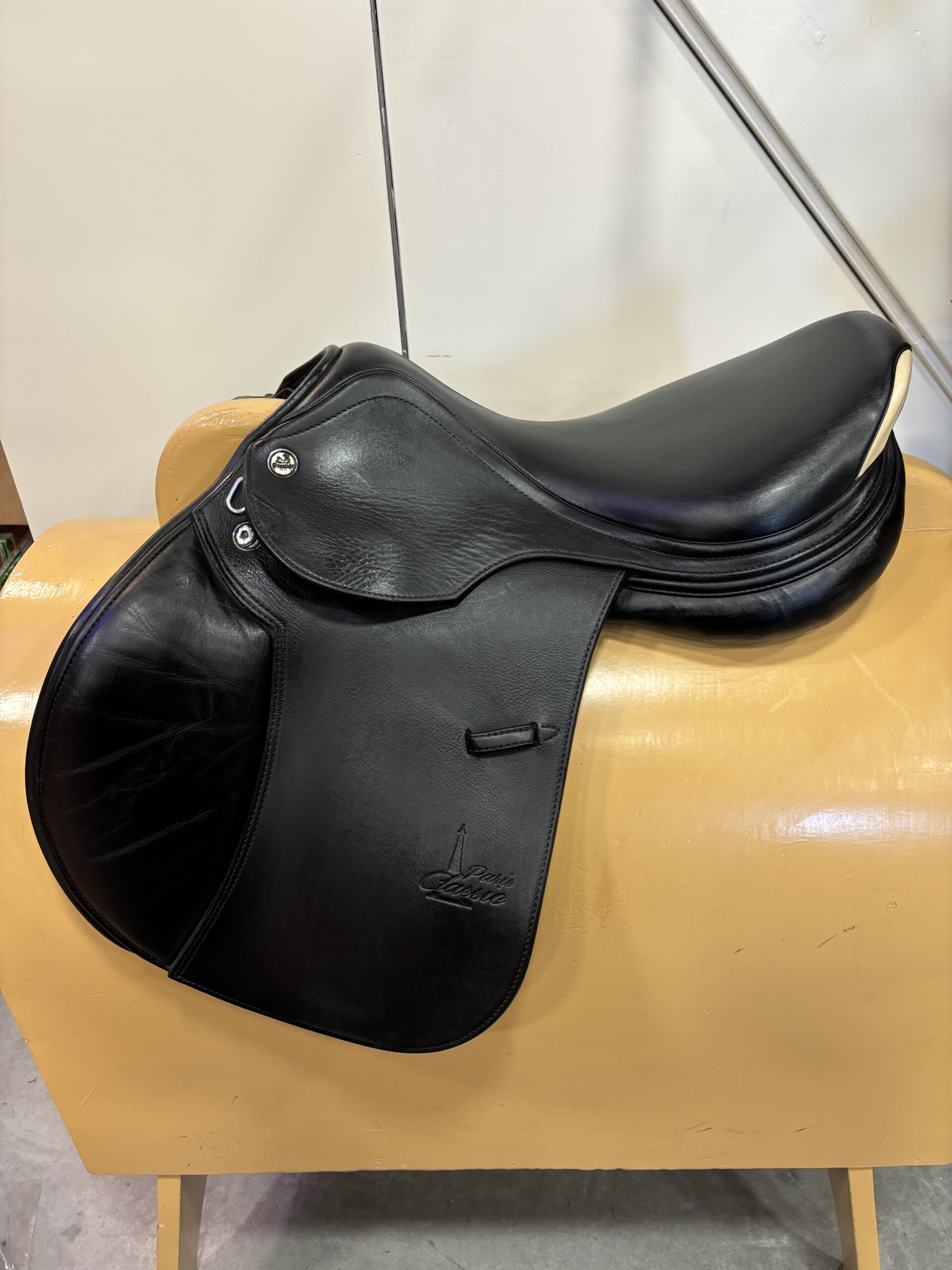 Prestige Paris springzadel | 17 inch