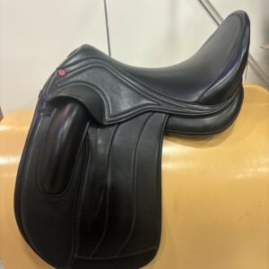 Edix Ishya Dressuurzadel | 18 inch