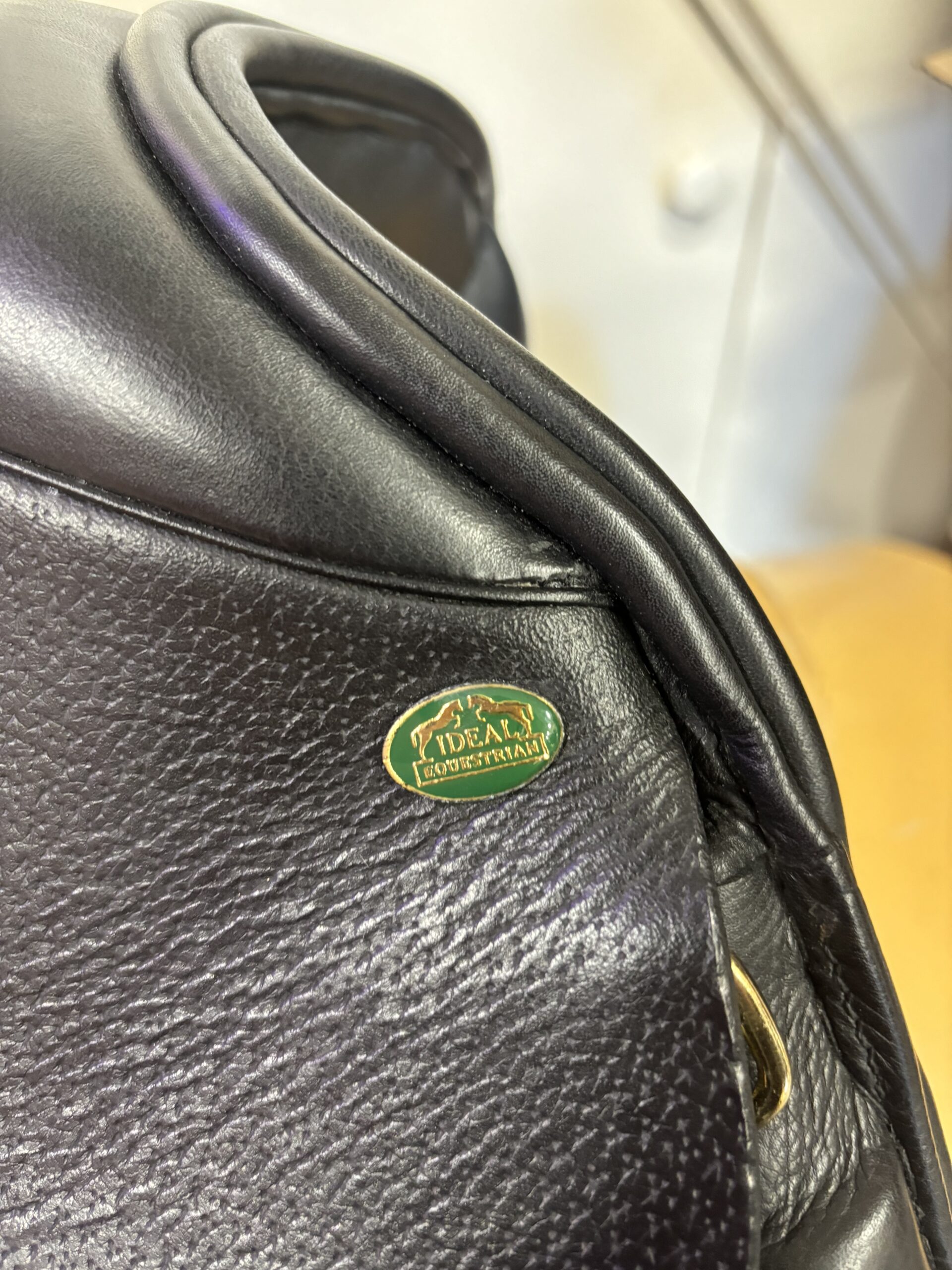 Ideal Gregor Dressuurzadel | 17.5 inch - Afbeelding 3