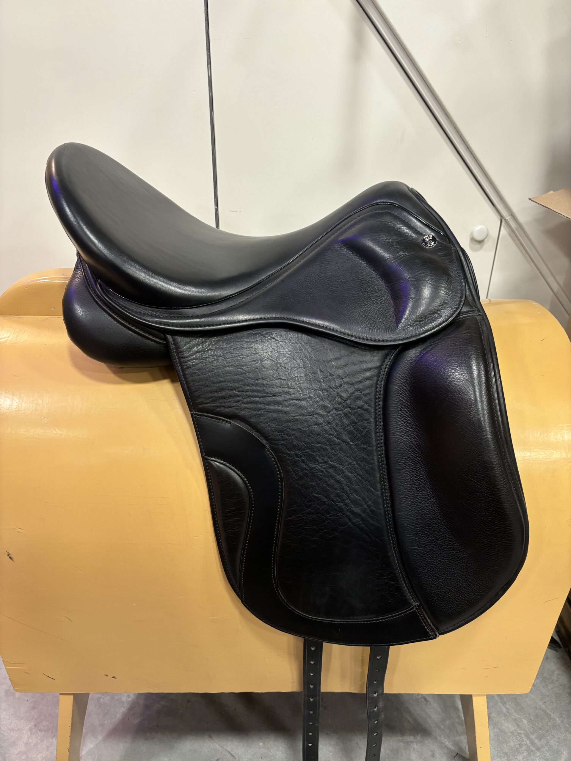 Kingsley D2 dressuurzadel | 17.5 inch - Afbeelding 3