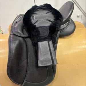 Kingsley D2 dressuurzadel | 17.5 inch