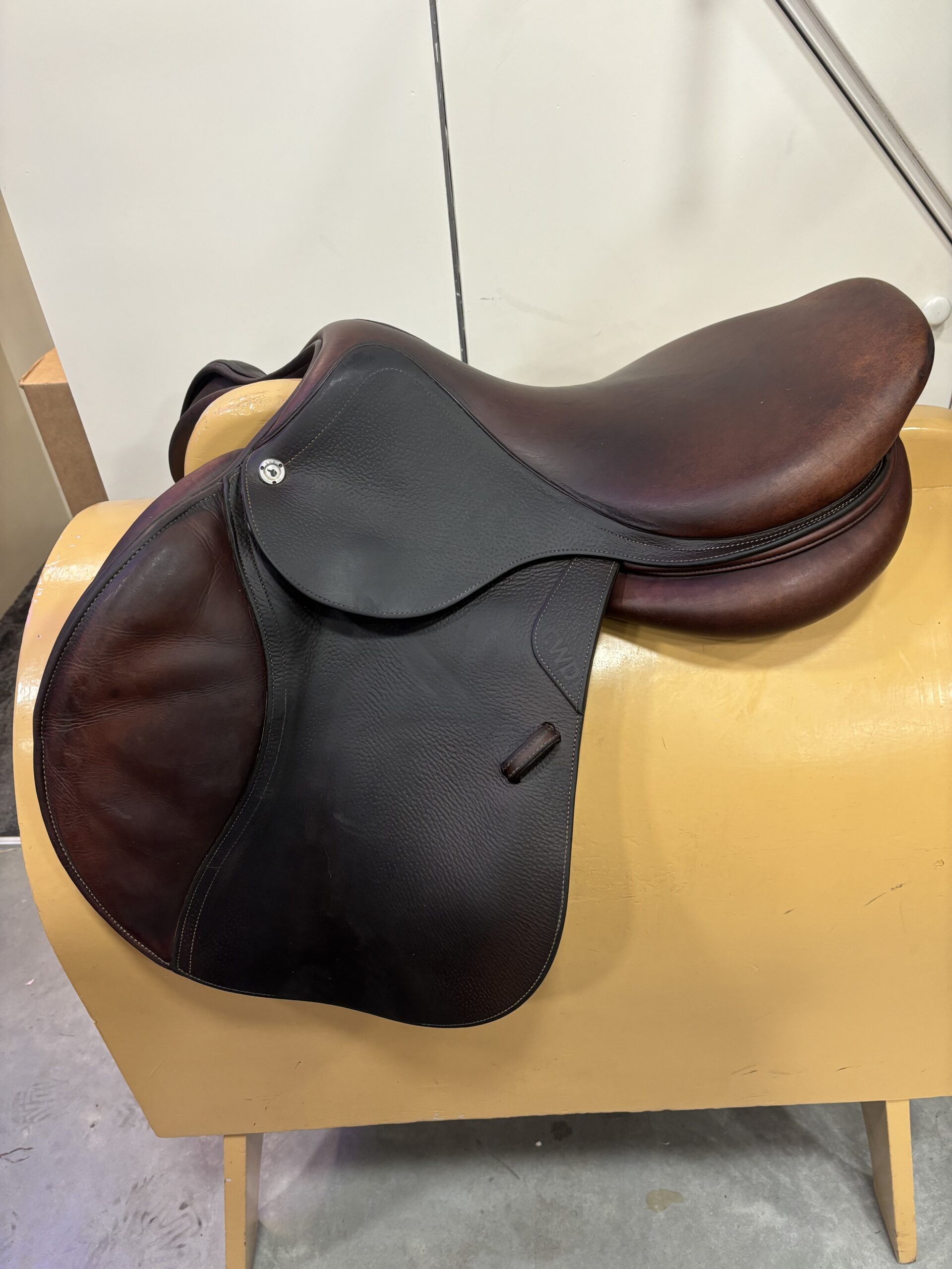 CWD springzadel | 17.5 inch