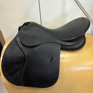 Ikonic veelzijdigheidzadel | 17.5 inch