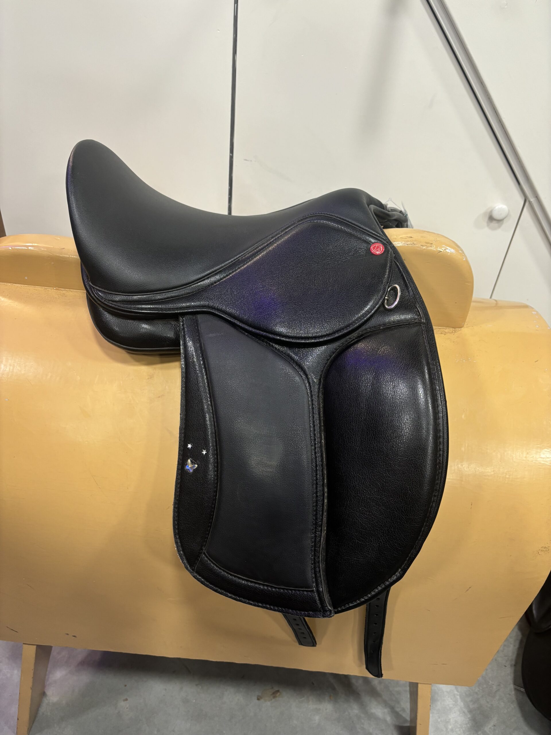 Edix Tudor dressuurzadel | 14 inch - Afbeelding 2