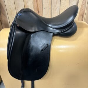 Euroriding Diamant dressuurzadel | 17 inch