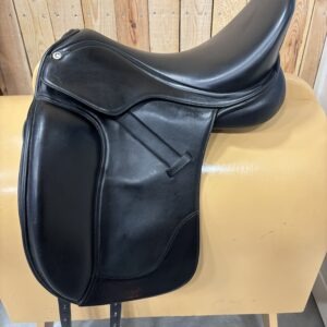 Collegiate dressuurzadel | 17.5 inch