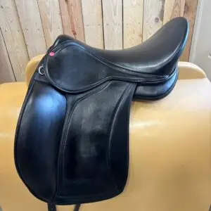 Edix Tudor dressuurzadel | 17 inch