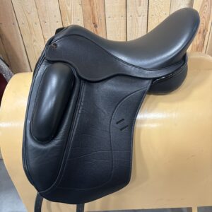 Empire Median Dressuurzadel | 17.5 inch