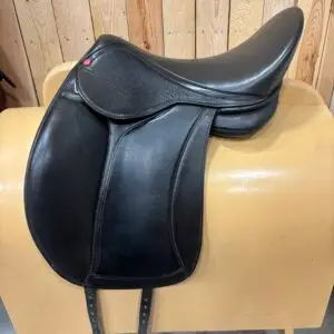Edix Tudor dressuurzadel | 17 inch